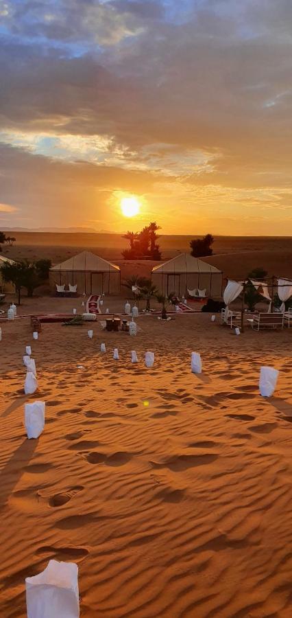 Nomads Dunes Nest メルズーガ エクステリア 写真