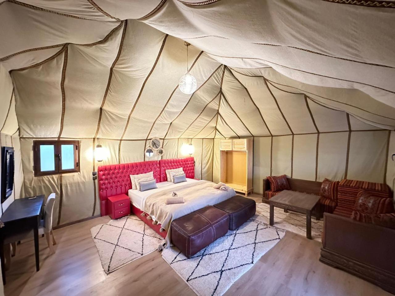 Desert Glamping Resort メルズーガ エクステリア 写真