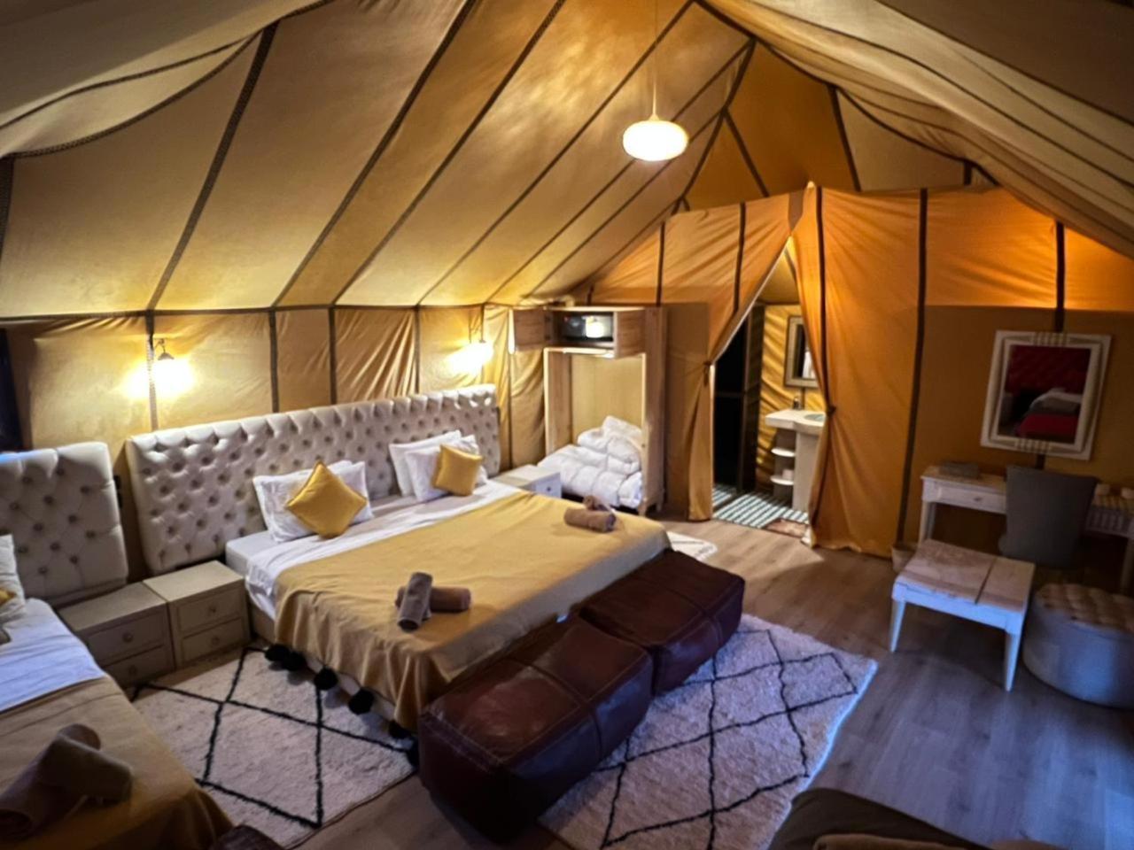 Desert Glamping Resort メルズーガ エクステリア 写真