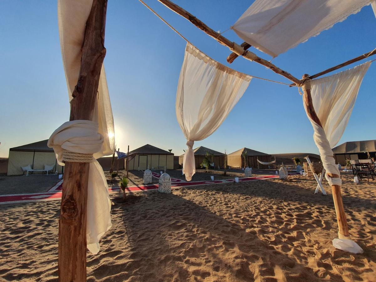 Nomads Dunes Nest メルズーガ エクステリア 写真